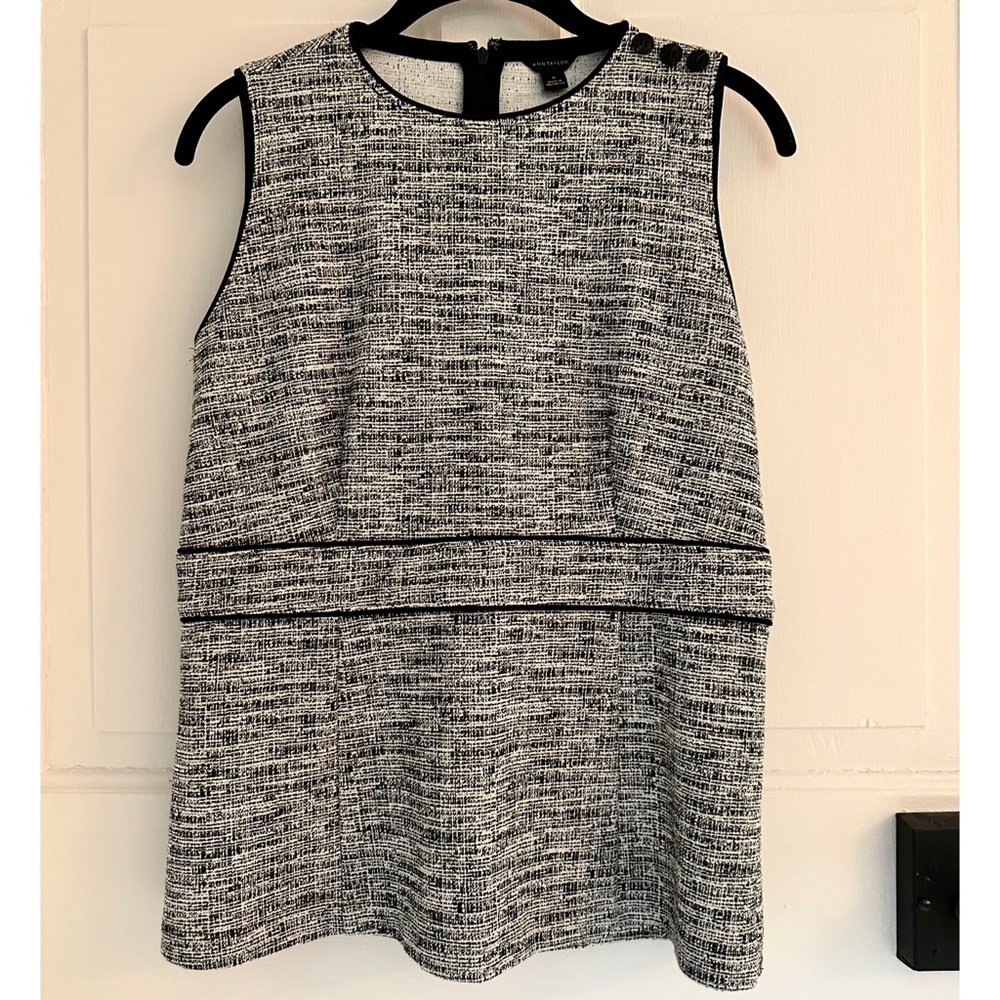 Ann Taylor black and white top